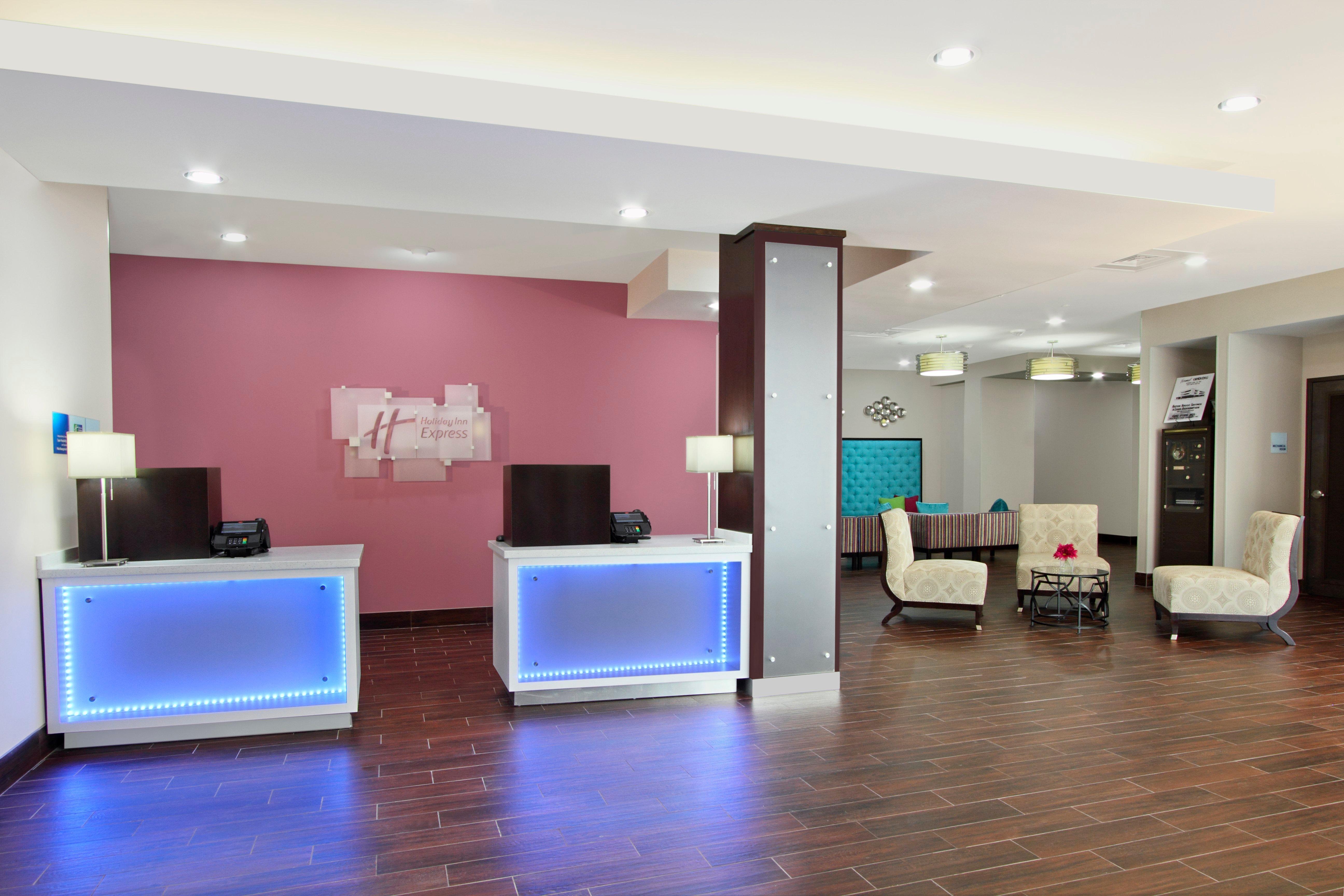 Holiday Inn Express Baton Rouge Downtown, An Ihg Hotel Экстерьер фото